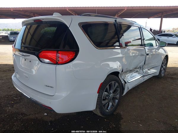 2018 CHRYSLER PACIFICA LIMITED — I4
