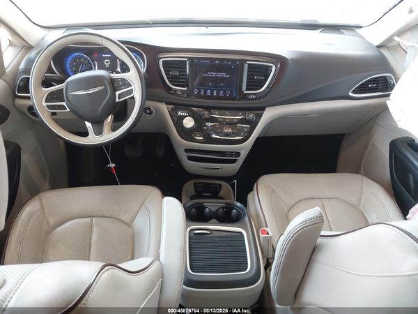 2018 CHRYSLER PACIFICA LIMITED — I5