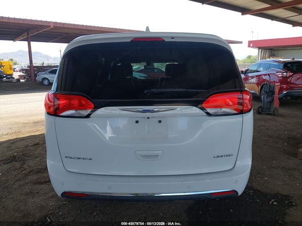 2018 CHRYSLER PACIFICA LIMITED — I119