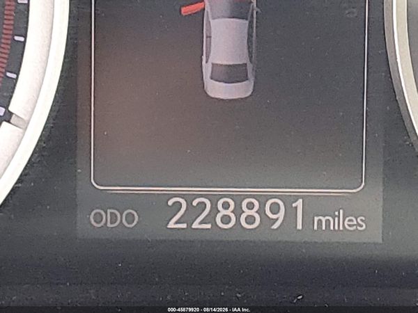 2016 LEXUS IS 200T