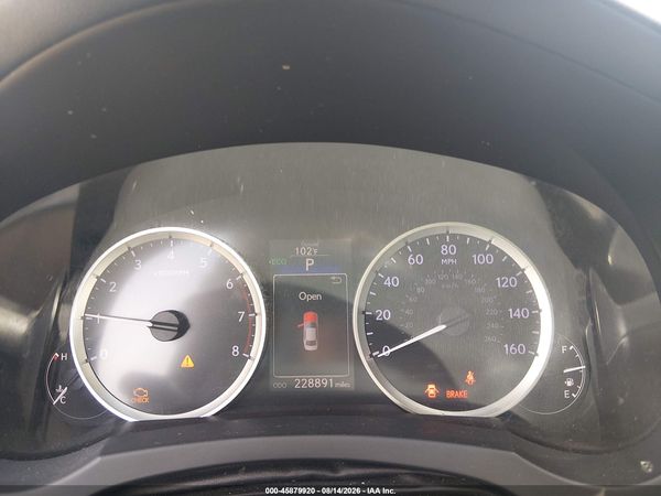 2016 LEXUS IS 200T