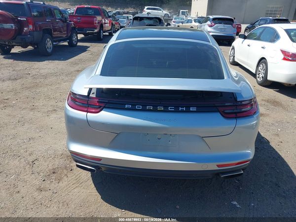 2018 PORSCHE PANAMERA 4