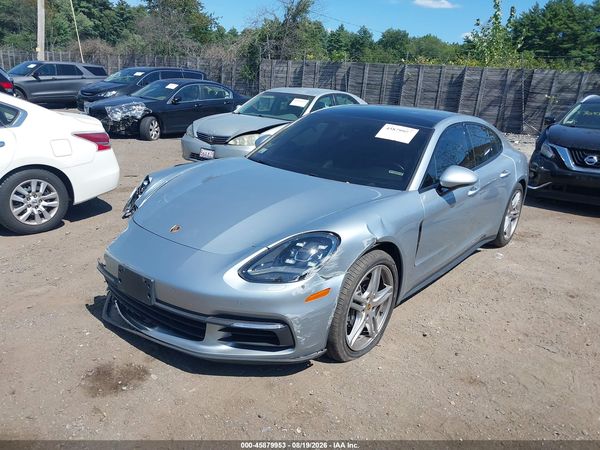2018 PORSCHE PANAMERA 4