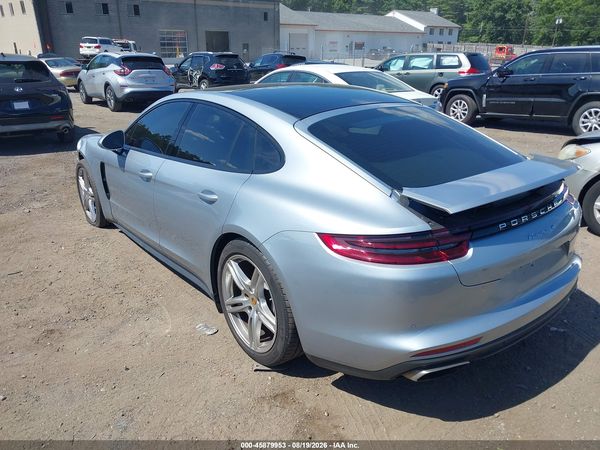 2018 PORSCHE PANAMERA 4