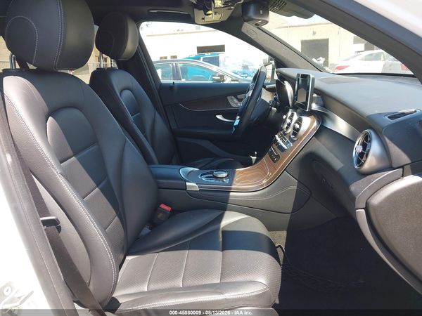 2019 MERCEDES-BENZ GLC 300 4MATIC