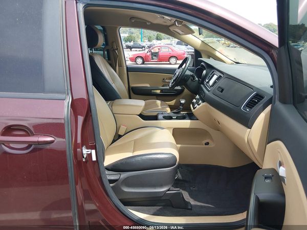 2017 KIA SEDONA LX