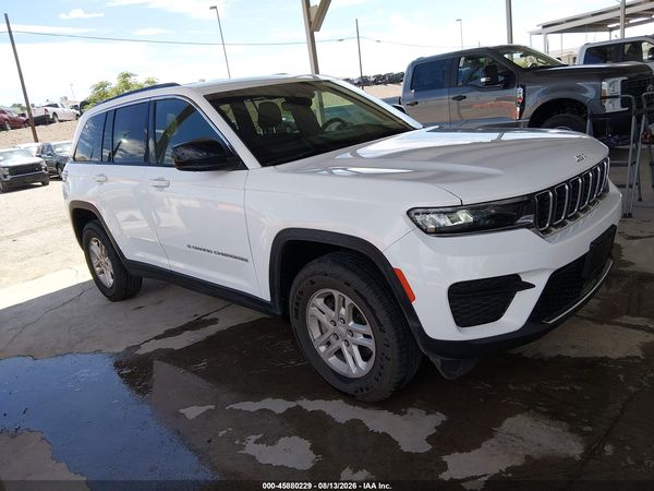 2024 JEEP GRAND CHEROKEE LAREDO 4X4 — I1