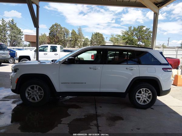 2024 JEEP GRAND CHEROKEE LAREDO 4X4 — I117