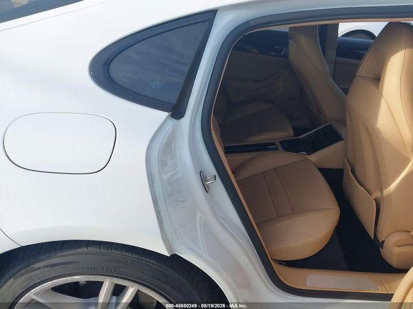 2019 PORSCHE PANAMERA 4