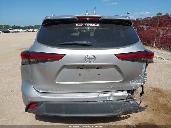 2022 TOYOTA HIGHLANDER XLE
