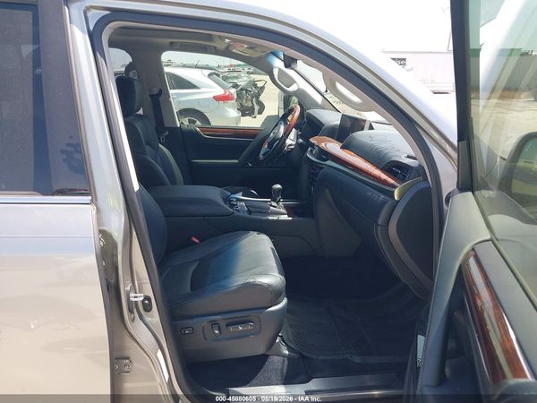 2016 LEXUS LX 570