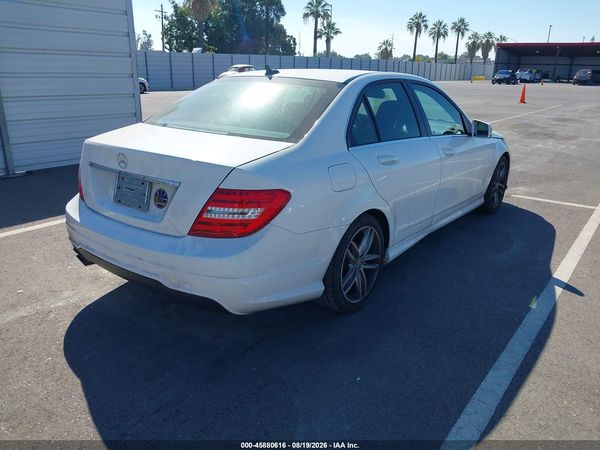 2013 MERCEDES-BENZ C 250 SPORT