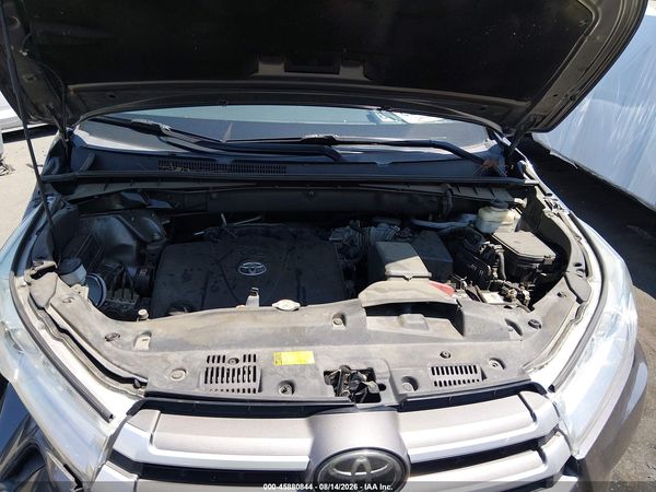 2018 TOYOTA HIGHLANDER XLE
