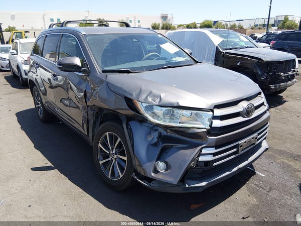 2018 TOYOTA HIGHLANDER XLE