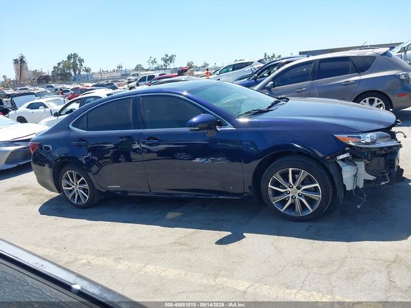 2016 LEXUS ES 300H