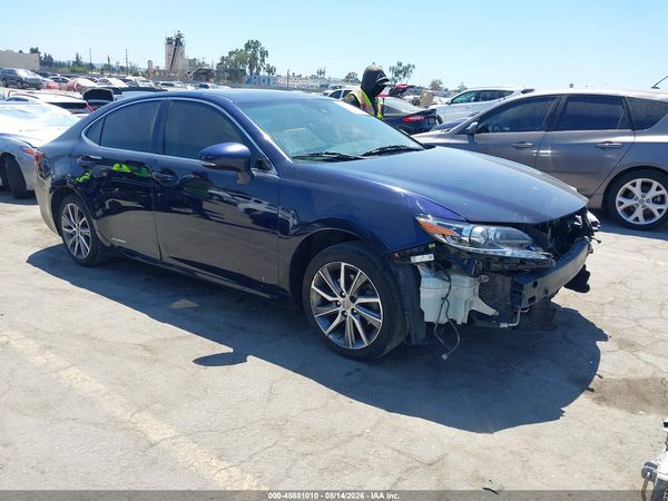 2016 LEXUS ES 300H