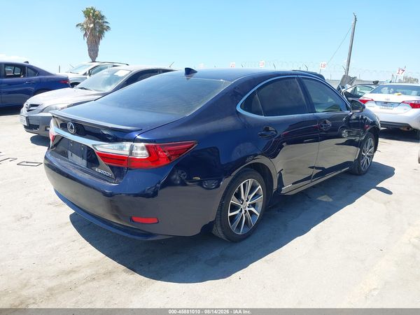 2016 LEXUS ES 300H