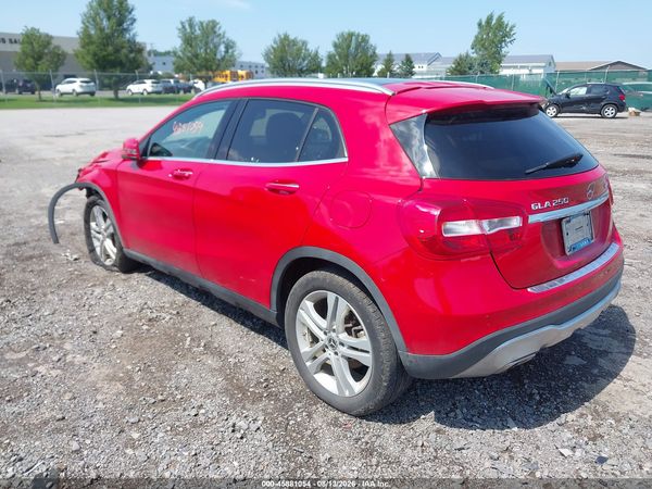 2018 MERCEDES-BENZ GLA 250 4MATIC