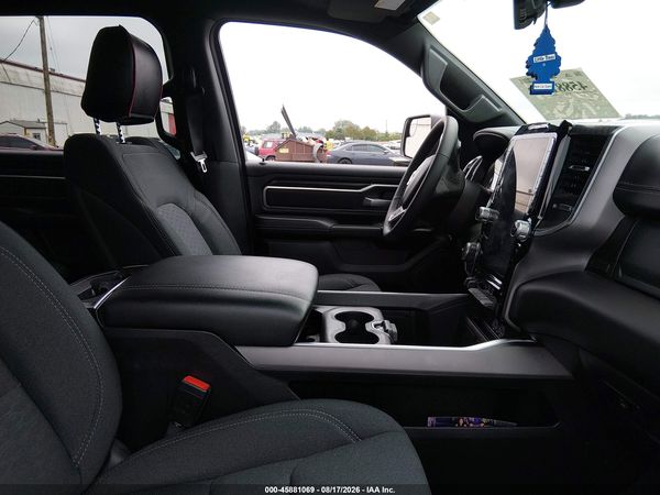 2025 RAM 1500 BIG HORN  4X4 5'7 BOX