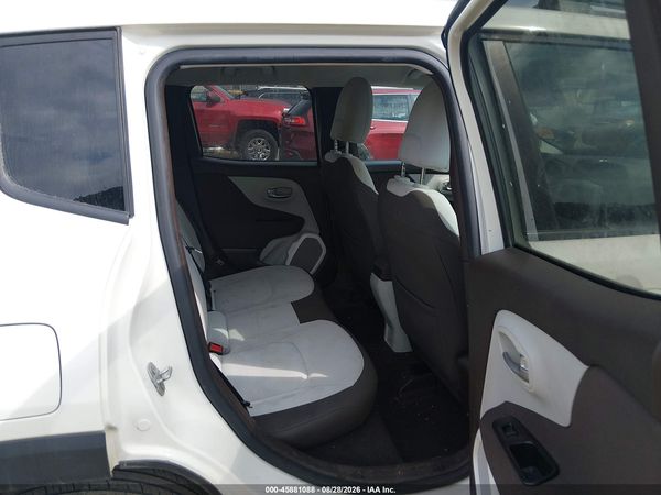 2016 JEEP RENEGADE LATITUDE — I8