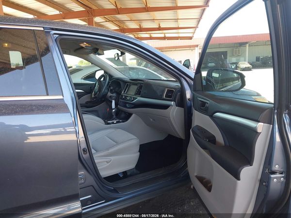 2016 TOYOTA HIGHLANDER LE PLUS V6