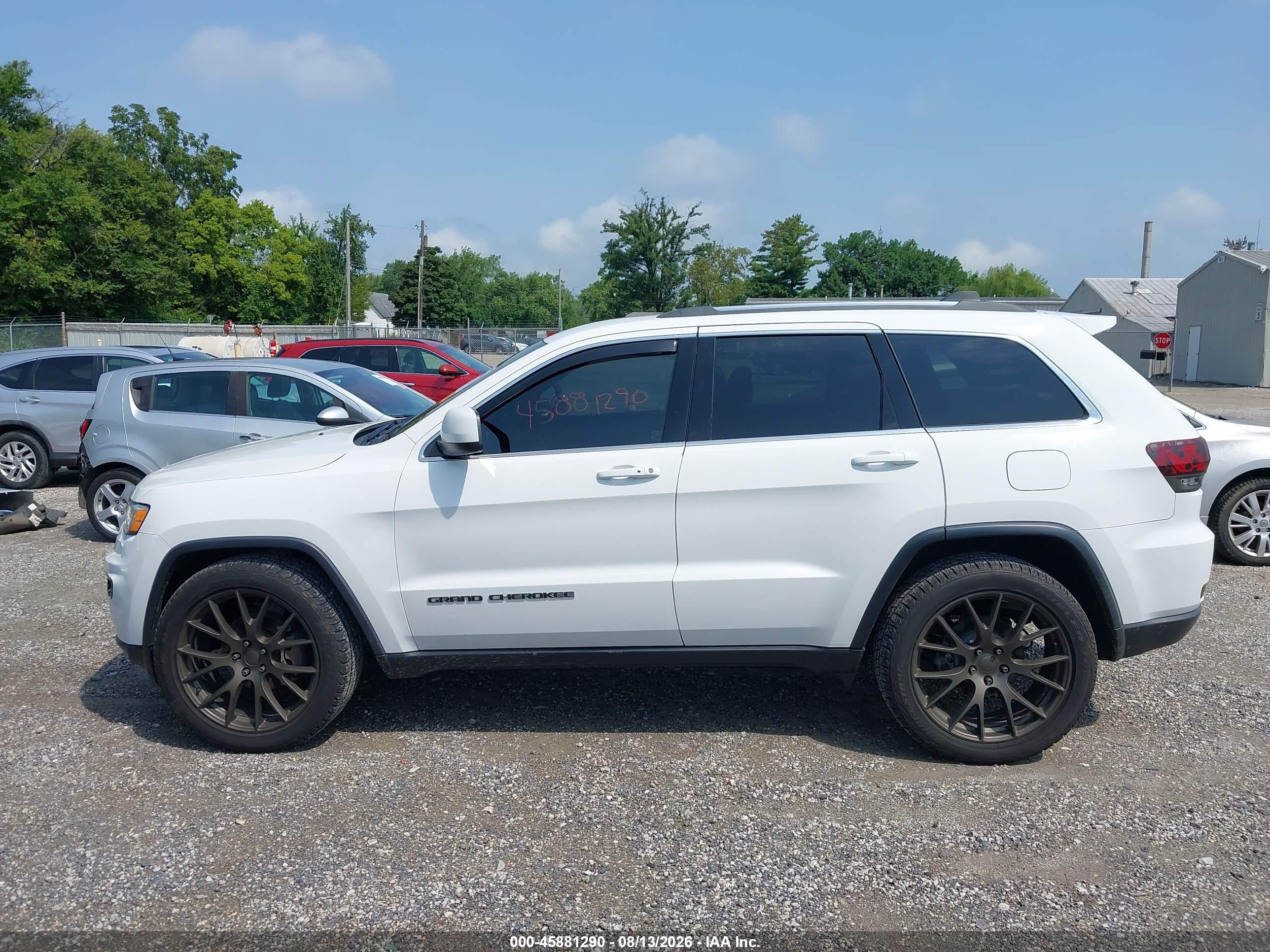 2020 JEEP GRAND CHEROKEE LAREDO