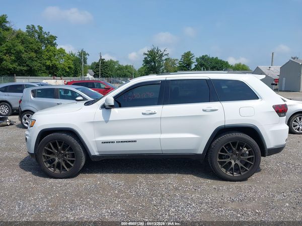 2020 JEEP GRAND CHEROKEE LAREDO