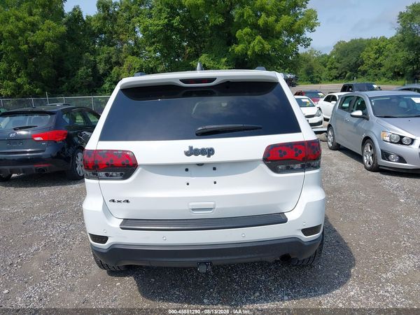 2020 JEEP GRAND CHEROKEE LAREDO