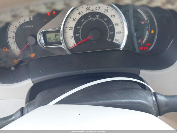 2013 TOYOTA SIENNA SE 8 PASSENGER