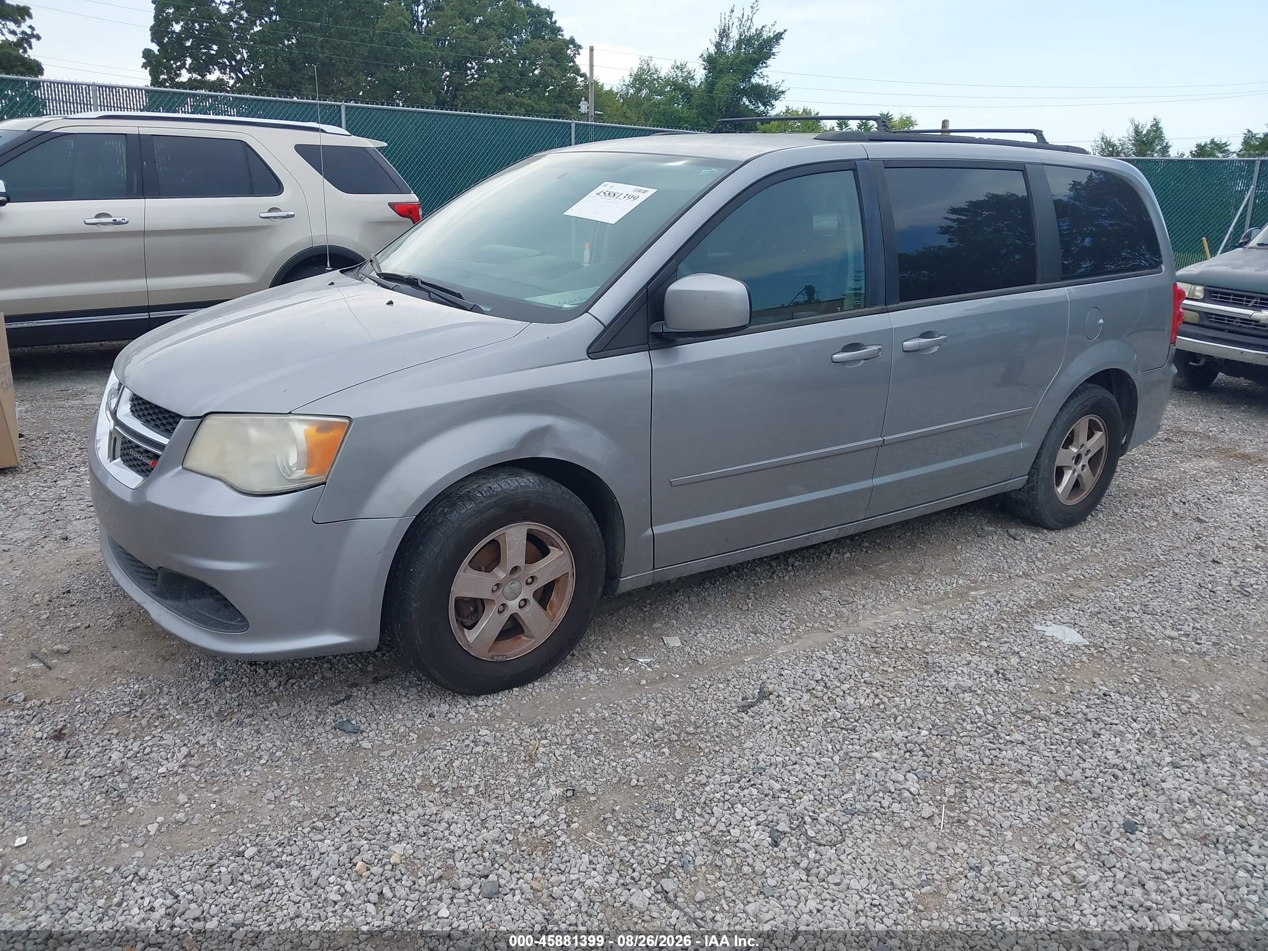 2013 DODGE GRAND CARAVAN SXT — I2
