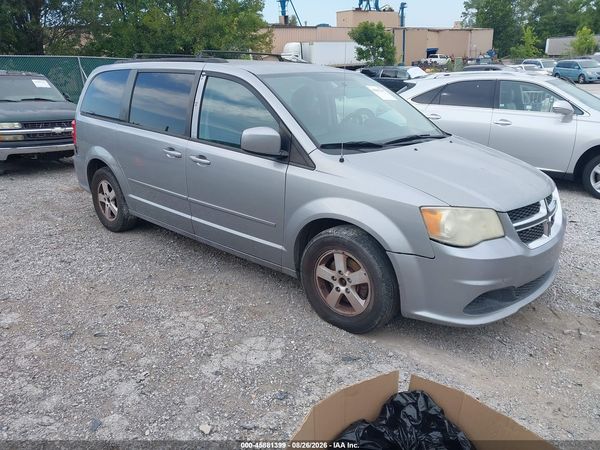 2013 DODGE GRAND CARAVAN SXT — I1