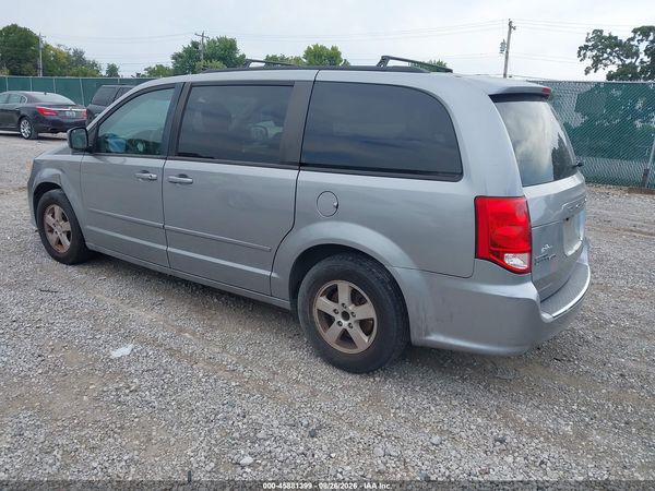 2013 DODGE GRAND CARAVAN SXT — I3