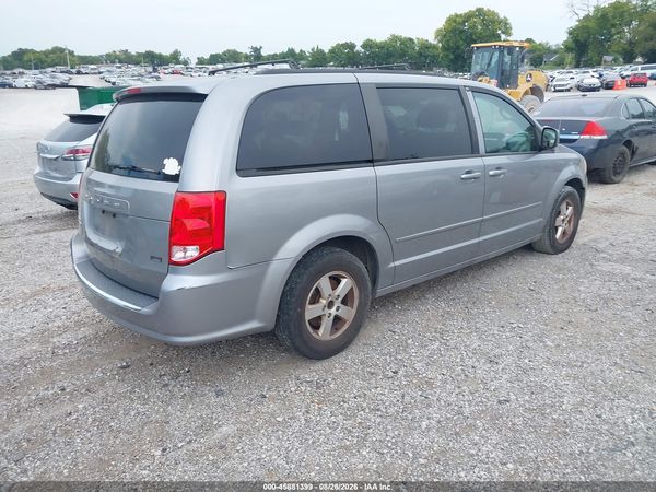 2013 DODGE GRAND CARAVAN — I4