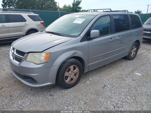 2013 DODGE GRAND CARAVAN SXT — I154