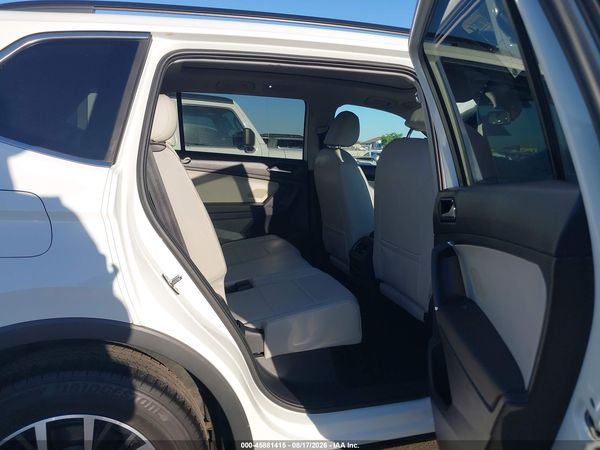 2018 VOLKSWAGEN TIGUAN 2.0T SE/2.0T SEL — I8