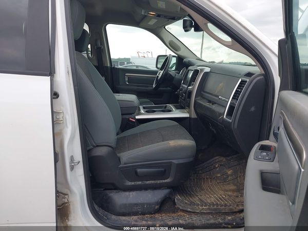 2017 RAM 1500 BIG HORN  4X4 6'4 BOX