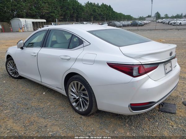 2022 LEXUS ES 300H LUXURY