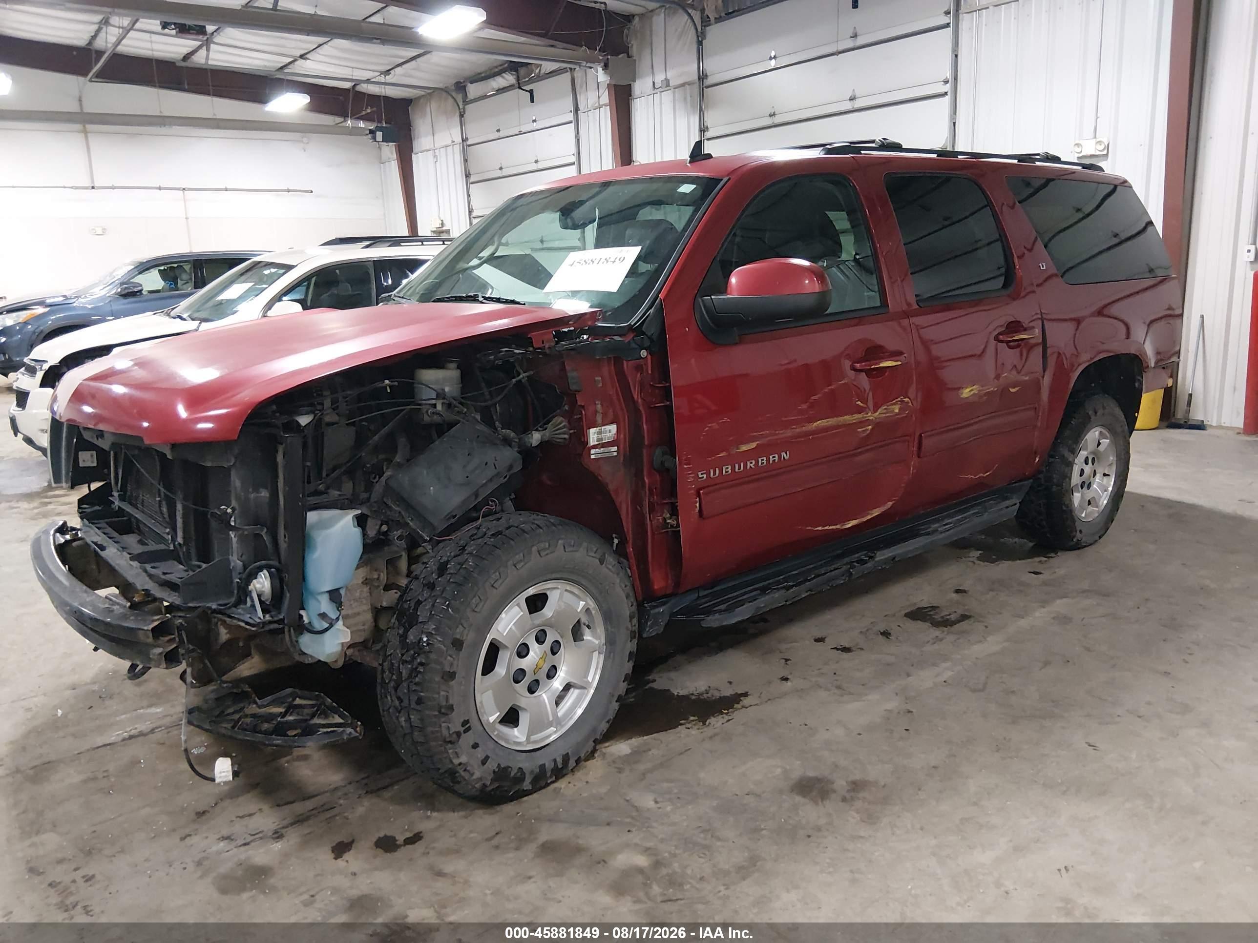 2014 CHEVROLET SUBURBAN LT — I2