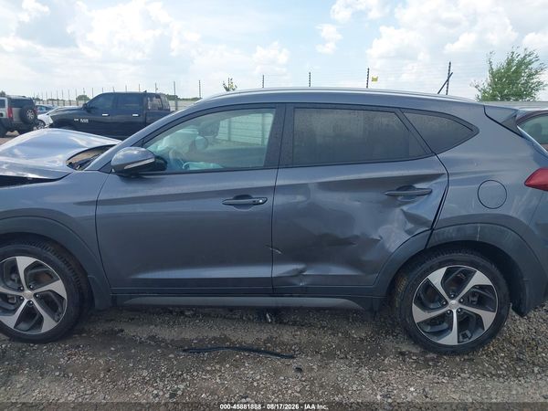 2016 HYUNDAI TUCSON