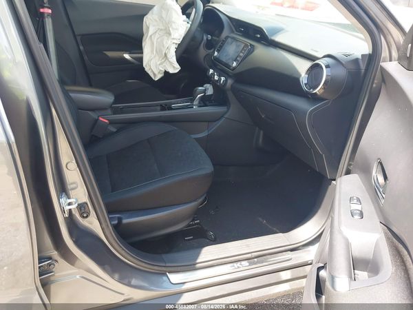 2024 NISSAN KICKS SV XTRONIC CVT — I5