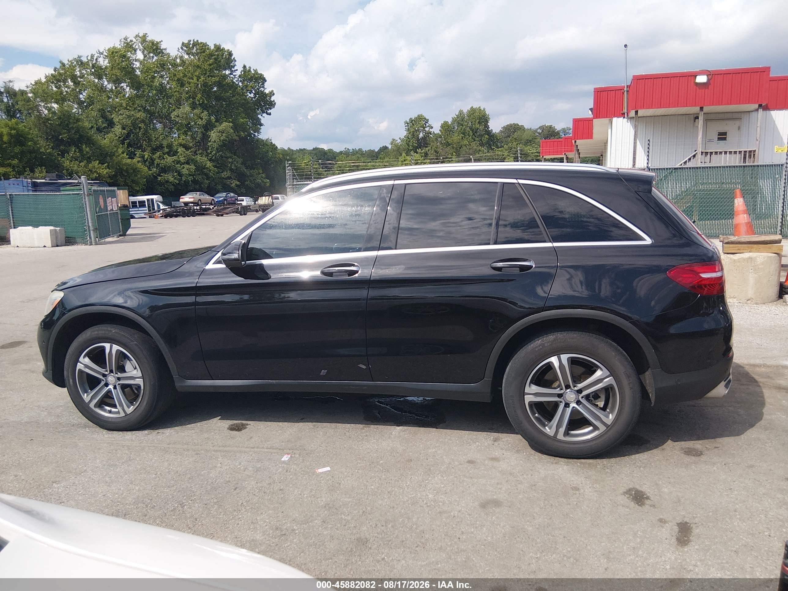 2017 MERCEDES-BENZ GLC 300 4MATIC