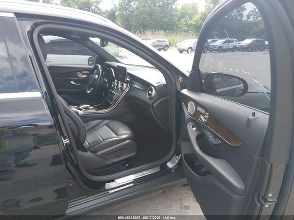 2017 MERCEDES-BENZ GLC 300 4MATIC