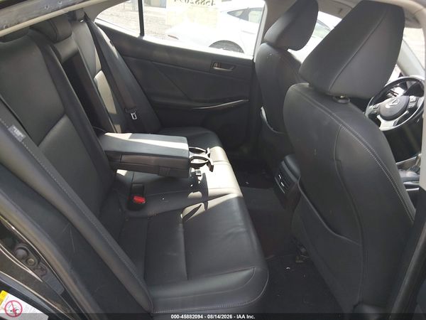 2018 LEXUS IS 300
