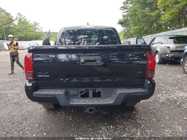 2022 TOYOTA TACOMA LIMITED