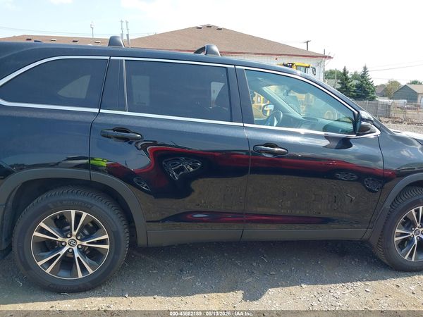 2019 TOYOTA HIGHLANDER LE PLUS