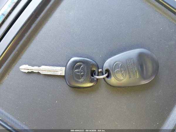 2015 TOYOTA SIENNA LE 8 PASSENGER