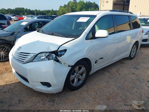 2015 TOYOTA SIENNA LE 8 PASSENGER