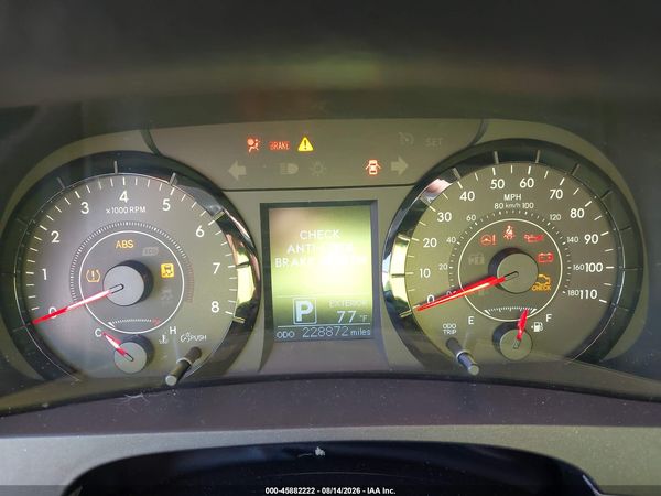 2015 TOYOTA SIENNA LE 8 PASSENGER