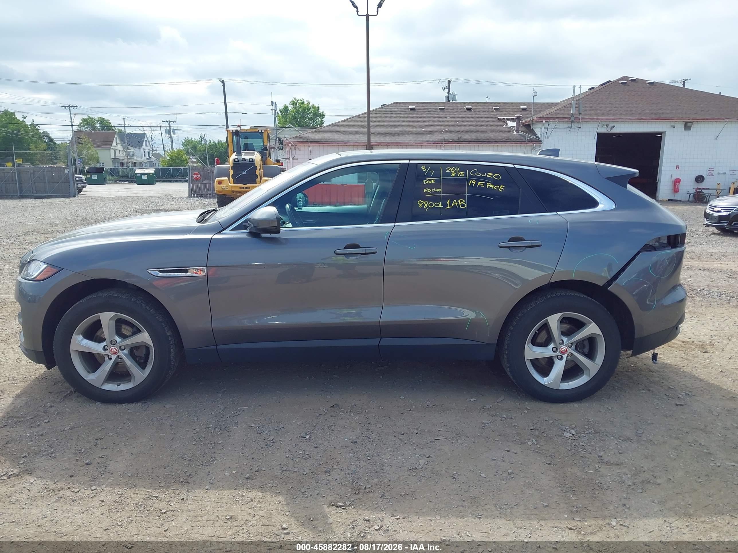 2019 JAGUAR F-PACE 25T PREMIUM