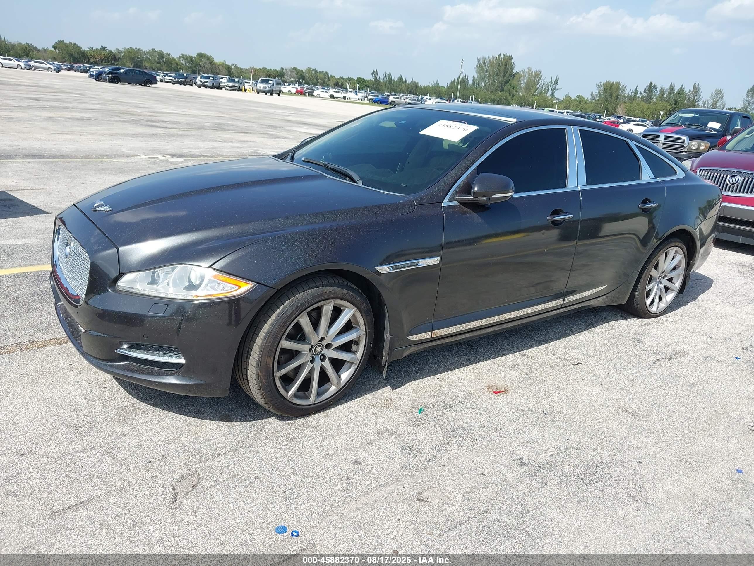 2012 JAGUAR XJ